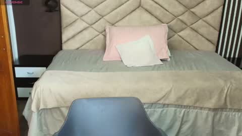 Raquel online show from 03.05.25