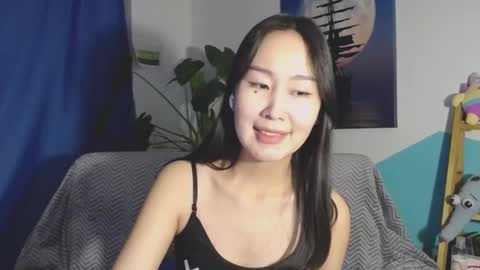 Snapshot of ratna_mm chatting on 12.25.24 ratna_mm online show from 12.25.24