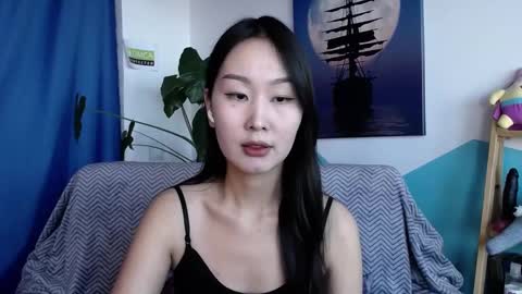 Snapshot of ratna_mm chatting on 02.18.25 ratna_mm online show from 02.18.25