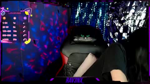   online show from 09.17.25