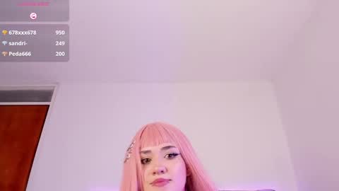 Snapshot of raven__white1 chatting on 02.27.25 Raven online show from 02.27.25