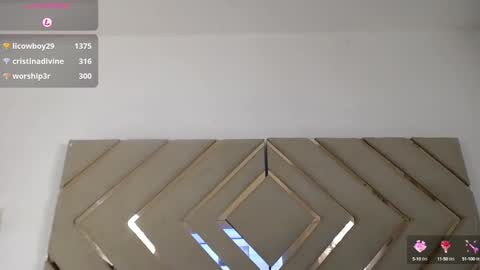 Snapshot of raven_foxter1 chatting on 01.18.25 RAVEN FOXTER online show from 01.18.25