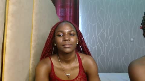 Snapshot of raven_luxe chatting on 05.07.26 Raven online show from 05.07.26