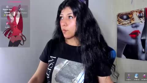 Snapshot of raven_rouge chatting on 09.11.25 gata online show from 09.11.25