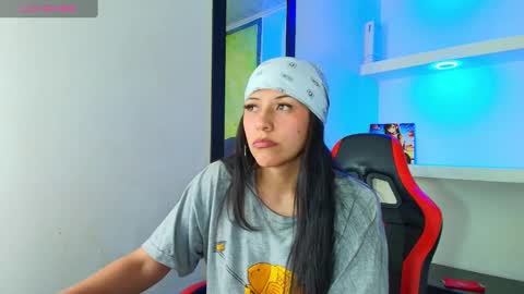 Snapshot of raven_rouge chatting on 09.12.25 gata online show from 09.12.25