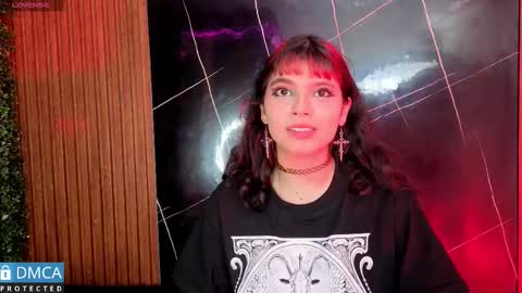 raven_rox_ online show from 11.18.25