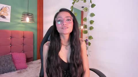 Snapshot of raven_smith_ chatting on 06.04.26 raven_smith_ online show from 06.04.26