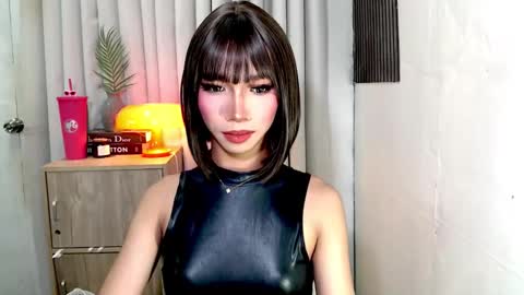 ravennaxx online show from 11.28.25