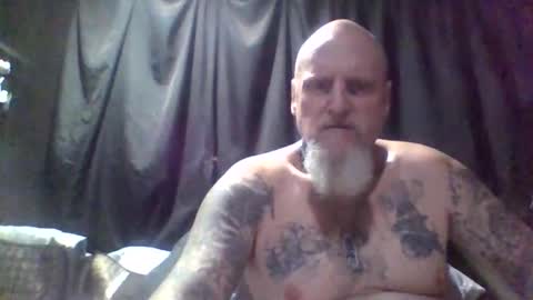 Snapshot of ravens18816981 chatting on 12.18.25 ravens18816981 online show from 12.18.25