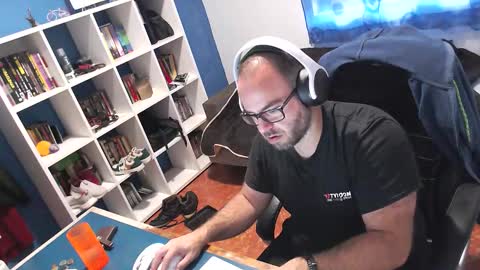 ravingr3d3 online show from 11.14.25