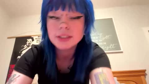 Snapshot of ravyn_xoxo chatting on 10.31.25 Ravynn 3 online show from 10.31.25