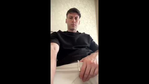 Snapshot of rawdr3 chatting on 12.14.25 rawdr3 online show from 12.14.25