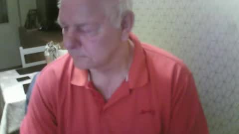 Snapshot of ray47 chatting on 09.18.25 ray47 online show from 09.18.25