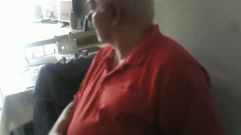 Snapshot of ray47 chatting on 09.20.25 ray47 online show from 09.20.25