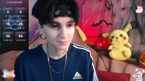 Snapshot of ray__taylor chatting on 12.10.24 Ray online show from 12.10.24