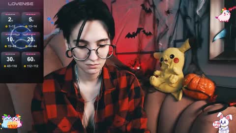 Snapshot of ray__taylor chatting on 12.14.24 Ray online show from 12.14.24