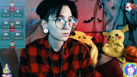 Snapshot of ray__taylor chatting on 12.15.24 Ray online show from 12.15.24