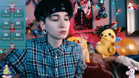 Snapshot of ray__taylor chatting on 12.25.24 Ray online show from 12.25.24