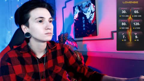 Snapshot of ray__taylor chatting on 02.01.25 Ray online show from 02.01.25