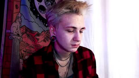 Snapshot of ray__taylor chatting on 03.29.26 Ray online show from 03.29.26