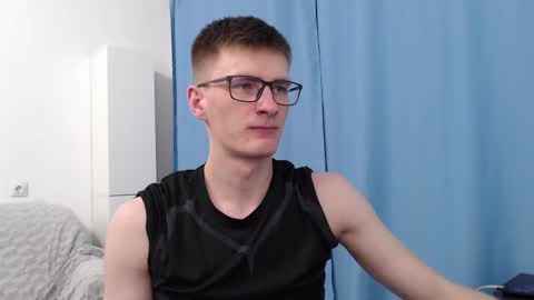 Snapshot of ray_booy chatting on 11.13.25 Ray Booy online show from 11.13.25