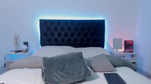 Ray online show from 12.16.25