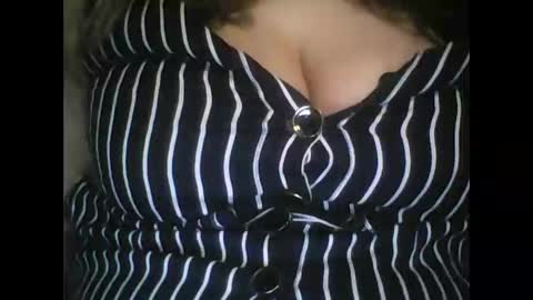 Snapshot of rayday_ chatting on 02.12.25 rayday_ online show from 02.12.25