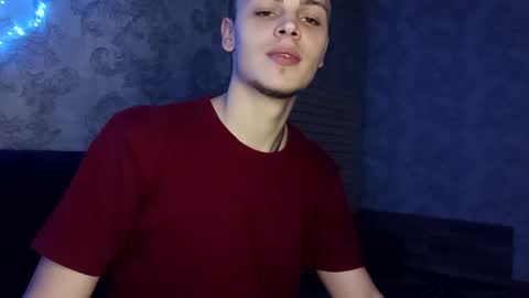 Snapshot of raymartino chatting on 02.08.25 RayMartino online show from 02.08.25