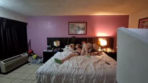 Liz and Ray online show from 02.26.26