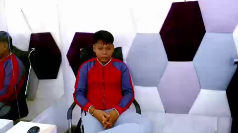 Snapshot of raystewart_ chatting on 10.18.25 raystewart online show from 10.18.25