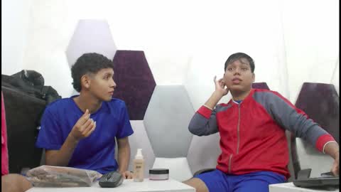 Snapshot of raystewart_ chatting on 11.01.25 raystewart online show from 11.01.25