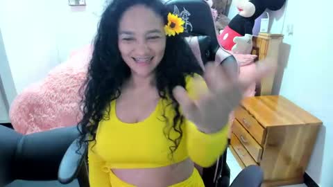 Danna online show from 04.18.26