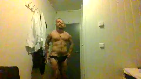 Snapshot of real_viking1 chatting on 10.04.25 real_viking1 online show from 10.04.25