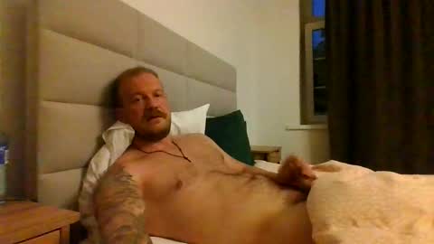 Snapshot of real_viking1 chatting on 10.12.25 real_viking1 online show from 10.12.25
