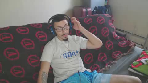 Snapshot of realace9 chatting on 01.05.25 realace9 online show from 01.05.25