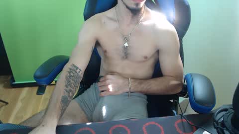 Snapshot of realace9 chatting on 10.01.25 realace9 online show from 10.01.25