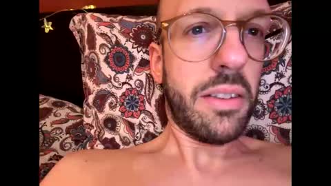 HugeSecret online show from 01.15.26