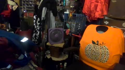 Snapshot of reallyredrum69th chatting on 10.22.25 reallyredrum69th online show from 10.22.25