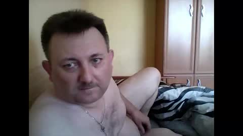 Snapshot of realnyxxl chatting on 12.16.25 realnyxxl online show from 12.16.25