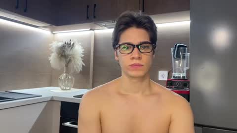 AliceEve online show from 02.14.25