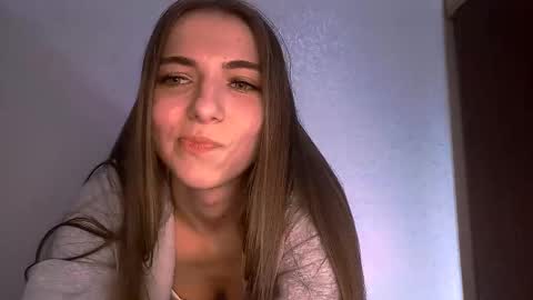 Snapshot of reavoran chatting on 12.01.25 Amanda online show from 12.01.25