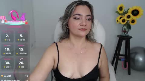 REBECA online show from 10.12.25