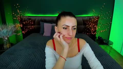 rebecca_diamonds online show from 01.26.25