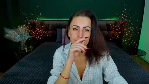 rebecca_diamonds online show from 02.18.25
