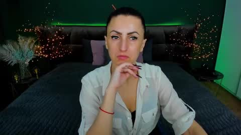 rebecca_diamonds online show from 03.04.25