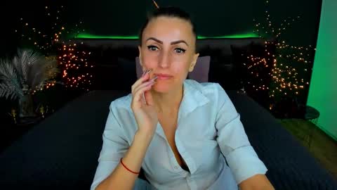 rebecca_diamonds online show from 09.11.25