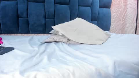 Rebecca online show from 01.22.25