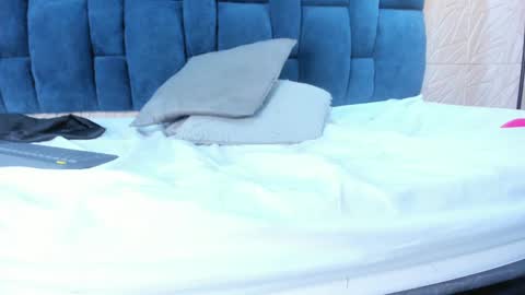 Rebecca online show from 02.08.25