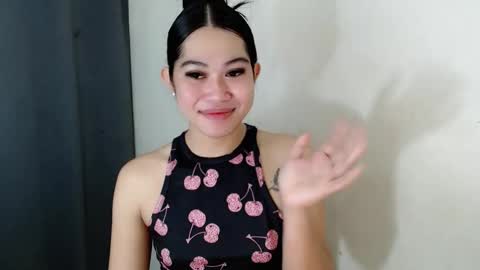 Snapshot of rebecca_slutt chatting on 10.11.25 its me asian rebecca online show from 10.11.25