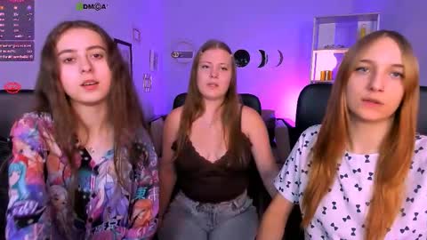 rebecca_smile_ online show from 12.05.25